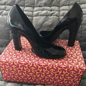 Tory Burch Colin Pump Patent Leather Glitter Heel